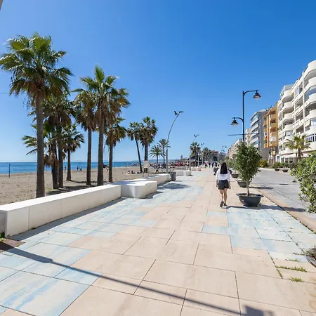 And Apartment, 100mts From The Estepona