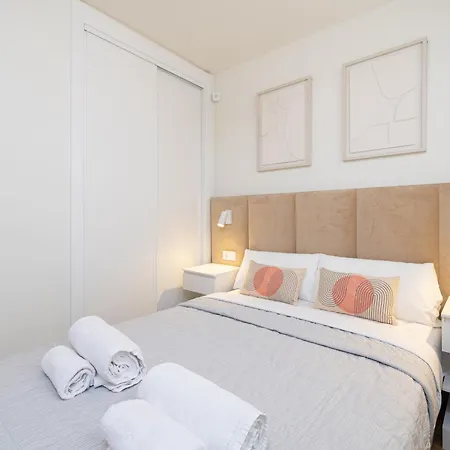 Apartment And Apartment, 100mts From The Estepona