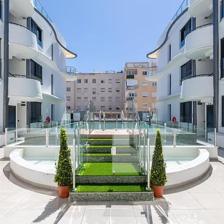 And Apartment, 100mts From The *