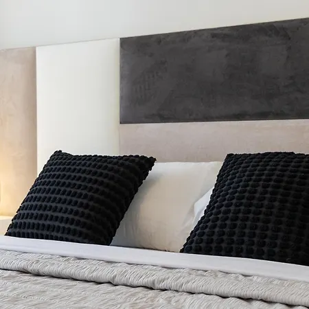 And Apartment, 100mts From The Apartment Estepona